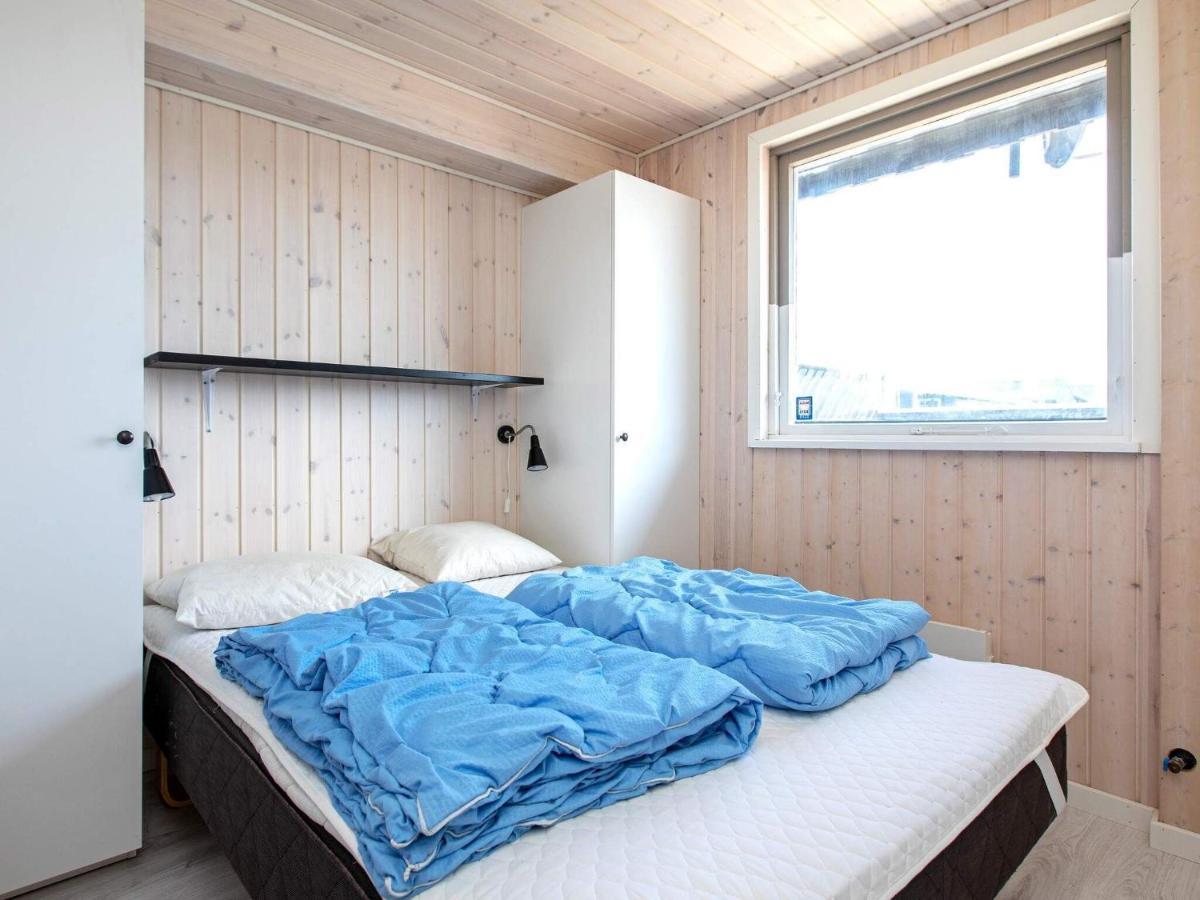 6 Person Holiday Home In Blokhus Esterno foto